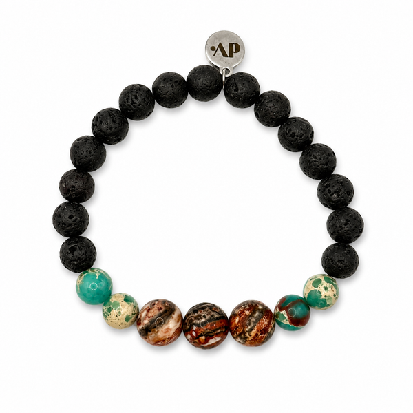 Pulsera Atlas con cuentas de lava negra, jaspe leopardo y piedras verde agua sobre fondo blanco
